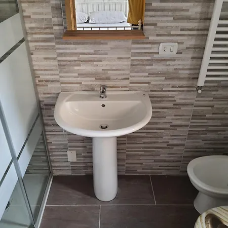 Casa Paradigna 招待所 3*