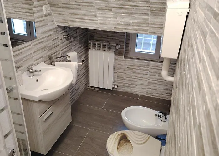 Konukevi Casa Paradigna 3*