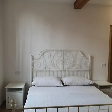 Casa Paradigna Pensión Parma