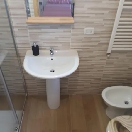 Casa Paradigna 게스트하우스 파르마